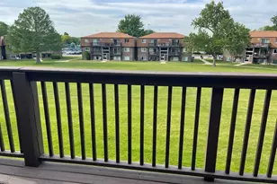 118 Boardwalk St, Elk Grove Village, IL 60007 - Photo 3