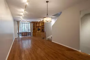 2707 N Lincoln Ave, Chicago, IL 60614 - Photo 3