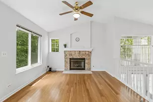 2692 S Embers Ln, Arlington Heights, IL 60005 - Photo 7