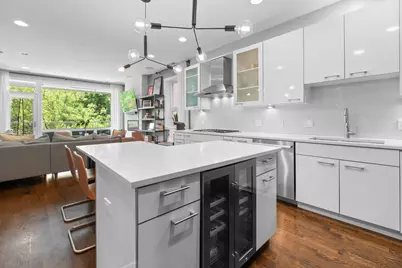 1536 W Walton Street #2, Chicago, IL 60642 - Photo 5