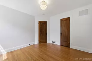 216 S Commonwealth Ave, Aurora, IL 60506 - Photo 21