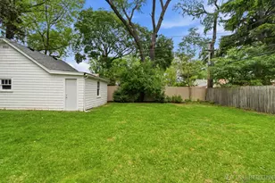 216 S Commonwealth Ave, Aurora, IL 60506 - Photo 27