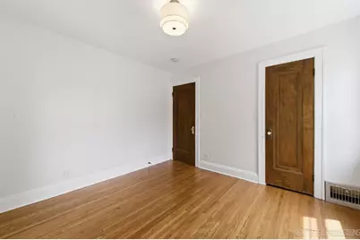 216 S Commonwealth Avenue, Aurora, IL 60506 - Photo 19