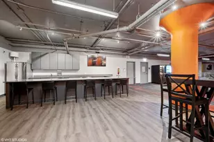 565 W Quincy St, Chicago, IL 60661 - Photo 17