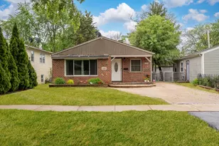 488 Ann St, West Chicago, IL 60185 - Photo 1