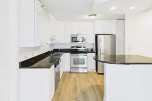 10 E Ontario St, Chicago, IL 60611 - Photo 7