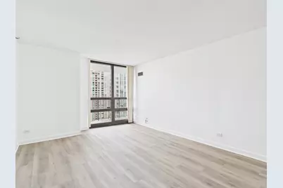 10 E Ontario Street #4207, Chicago, IL 60611 - Photo 17