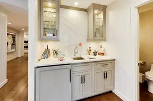 1230 N State Pkwy, Chicago, IL 60610 - Photo 17
