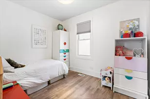 1014 W 31st Pl, Chicago, IL 60608 - Photo 23