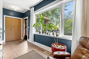 1014 W 31st Pl, Chicago, IL 60608 - Photo 5