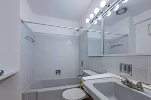 5701 N Sheridan Rd, Chicago, IL 60660 - Photo 9