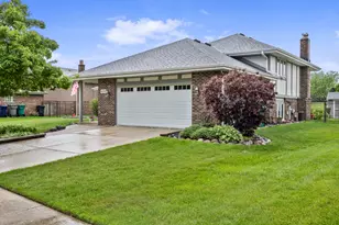 14030 Charleston Dr, Orland Park, IL 60462 - Photo 3