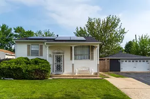 304 Hamrick Ave, Romeoville, IL 60446 - Photo 1