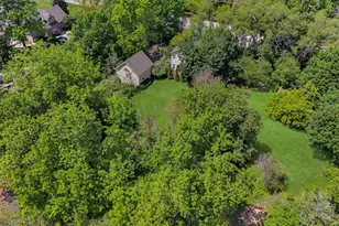 36W927 Red Gate Rd, Saint Charles, IL 60175 - Photo 49