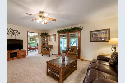 295 W Grandin Road, Morris, IL 60450 - Photo 9