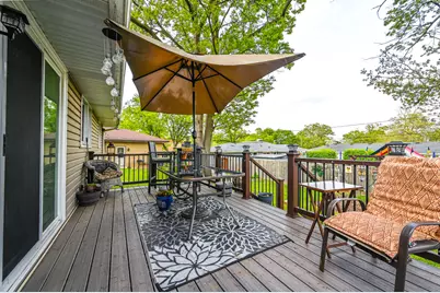 707 Kirkwood Avenue, Winthrop Harbor, IL 60096 - Photo 17
