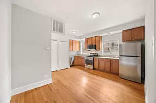 811 Erie St, Oak Park, IL 60302 - Photo 5