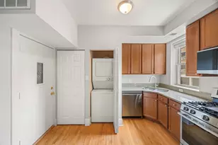 811 Erie St, Oak Park, IL 60302 - Photo 9