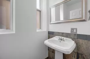 1542 N Wood St, Chicago, IL 60622 - Photo 23