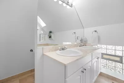 1542 N Wood Street #2R, Chicago, IL 60622 - Photo 13