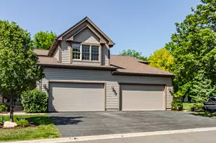 302 Kazimour Dr, Lake Barrington, IL 60010 - Photo 1