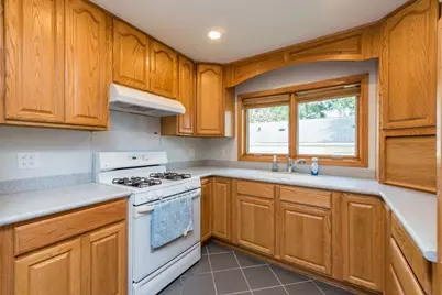 10066 W Wadsworth Road, Zion, IL 60099 - Photo 13