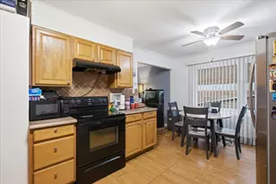 8920 Bennett Ave, Evanston, IL 60203 - Photo 9