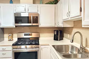 300 E Dundee Rd, Buffalo Grove, IL 60089 - Photo 5
