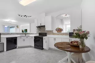 8225 Concord Ln, Justice, IL 60458 - Photo 11