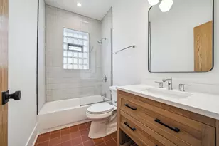 1928 Harrison St, Evanston, IL 60201 - Photo 9