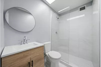 3600 N Lake Shore Drive #1217, Chicago, IL 60613 - Photo 9