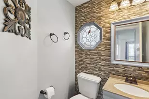 6 Boulder Ridge Ct, Bolingbrook, IL 60490 - Photo 9