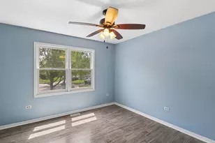 6 Boulder Ridge Ct, Bolingbrook, IL 60490 - Photo 13