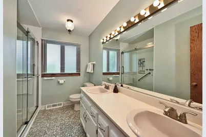 1812 Prestwick Drive, Inverness, IL 60067 - Photo 17
