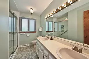 1812 Prestwick Dr, Inverness, IL 60067 - Photo 17