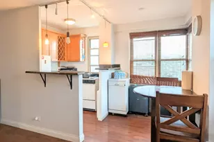 2610 W Balmoral Ave, Chicago, IL 60625 - Photo 5