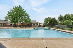 452 Minnesota Cir, Carol Stream, IL 60188 - Photo 19