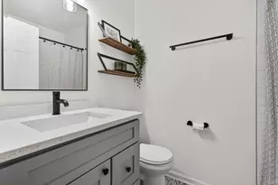 452 Minnesota Cir, Carol Stream, IL 60188 - Photo 13