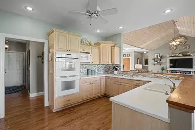 918 Melody Hills Drive, Fulton, IL 61252 - Photo 11
