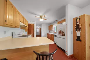 109 Selma St, Utica, IL 61373 - Photo 9
