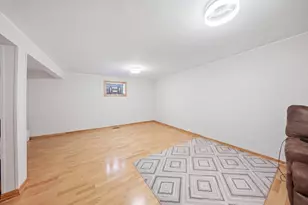 824 Oakton Ave, Romeoville, IL 60446 - Photo 19
