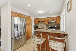 824 Oakton Ave, Romeoville, IL 60446 - Photo 5