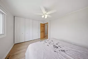 824 Oakton Ave, Romeoville, IL 60446 - Photo 9