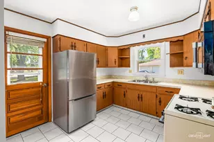 1732 Roanoak Ave, Aurora, IL 60506 - Photo 7
