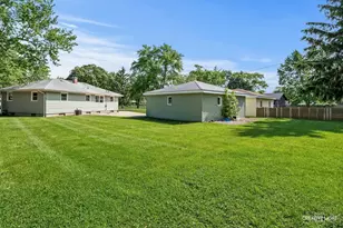 1732 Roanoak Ave, Aurora, IL 60506 - Photo 15