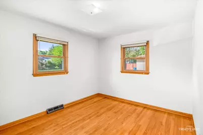 1732 Roanoak Avenue, Aurora, IL 60506 - Photo 11