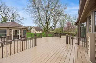 6037 Dunham Rd, Downers Grove, IL 60516 - Photo 33