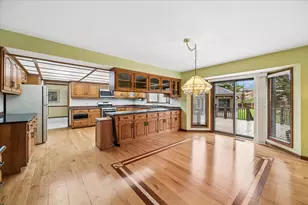 6037 Dunham Rd, Downers Grove, IL 60516 - Photo 13