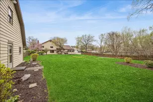 6037 Dunham Rd, Downers Grove, IL 60516 - Photo 39