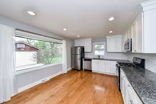 1706 E Liberty Dr, Wheaton, IL 60187 - Photo 7